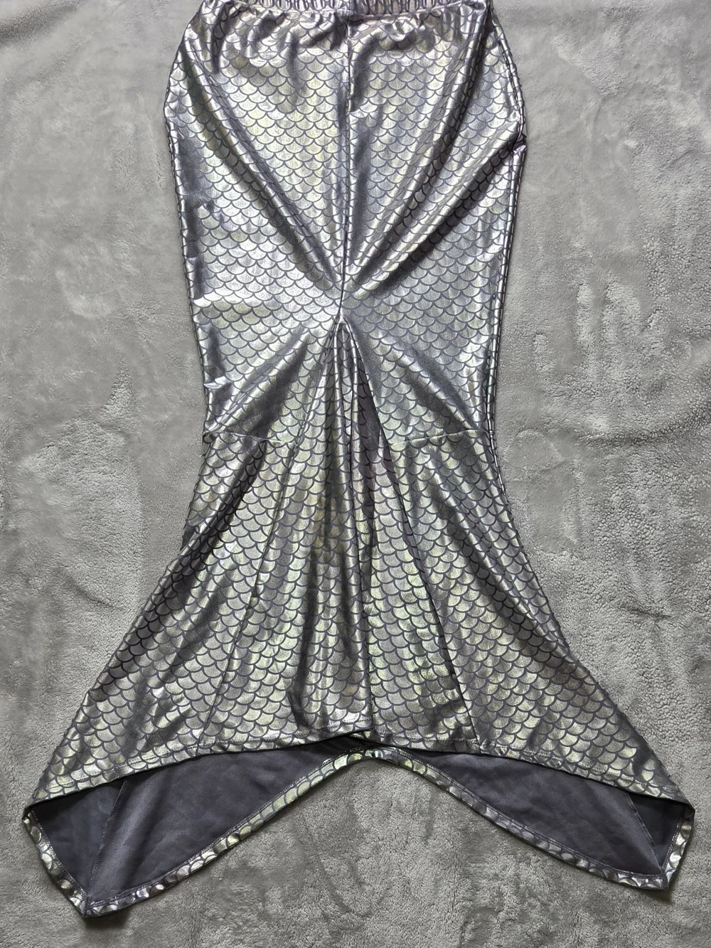 Justice Girls Mermaid Tail Skirt Size L Silver Holographic Costume Dress Up Cosp
